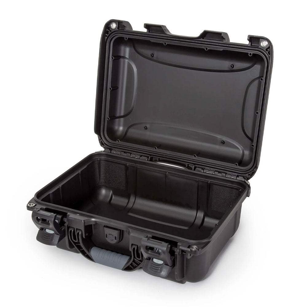 Nanuk-915-02.jpg