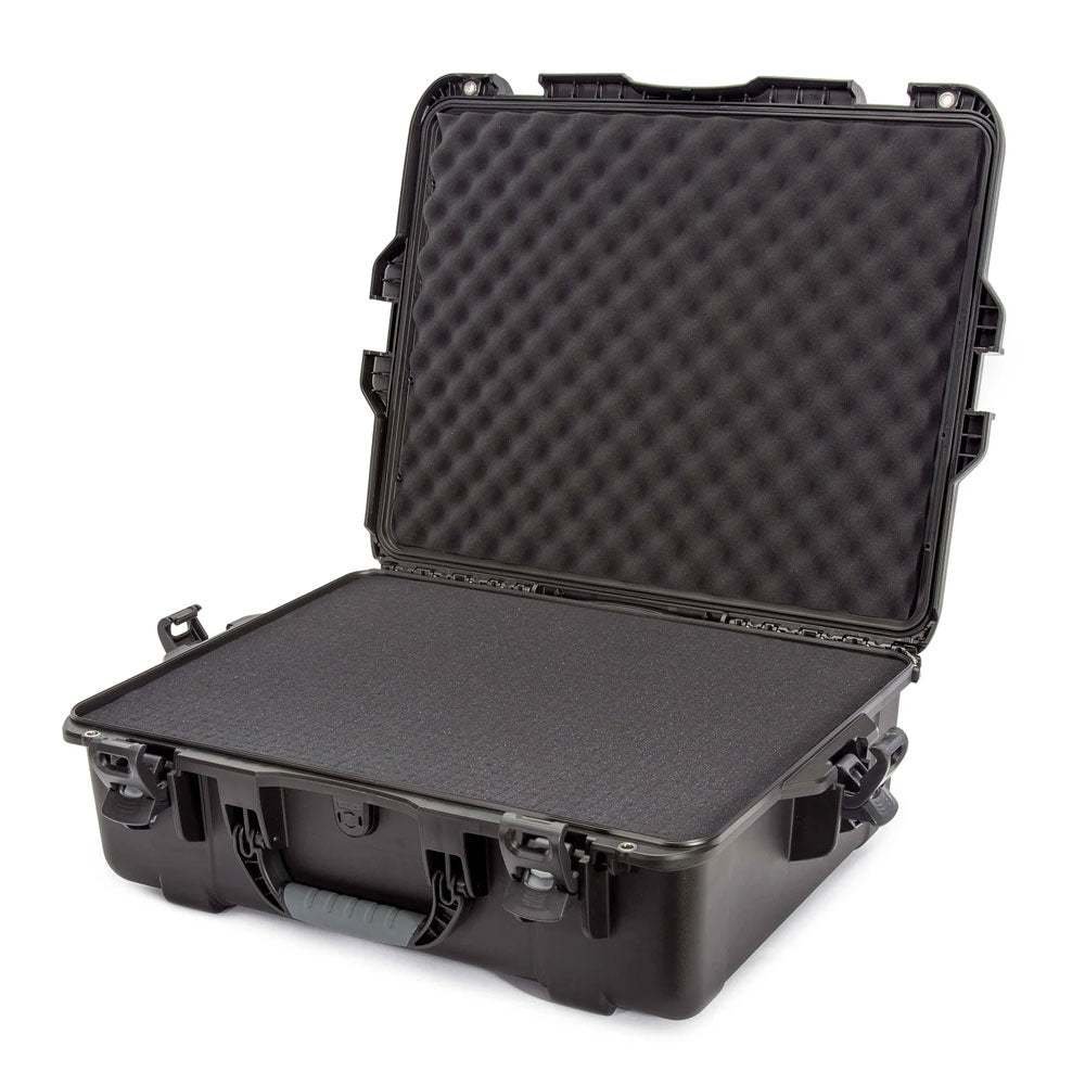 Nanuk-945-02.jpg